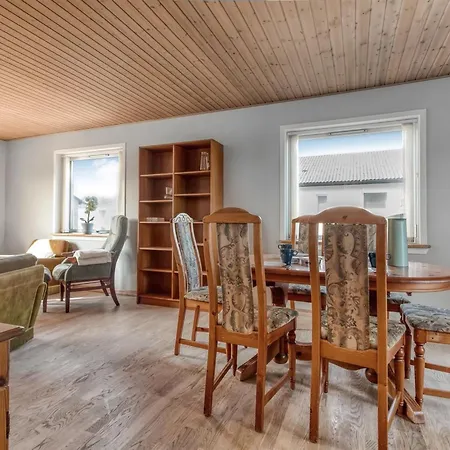 Σπίτι διακοπών Blaguna - 900m From The Sea By Interhome