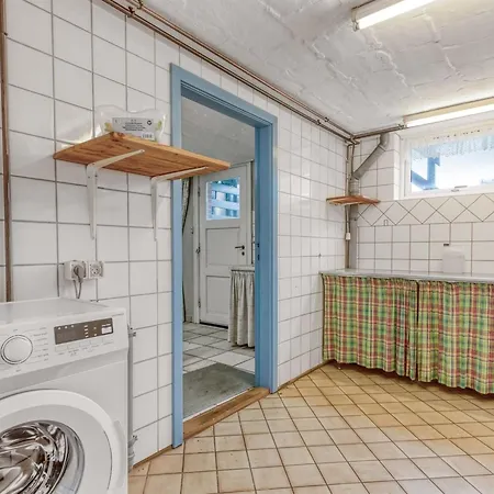 Blaguna - 900m From The Sea By Interhome